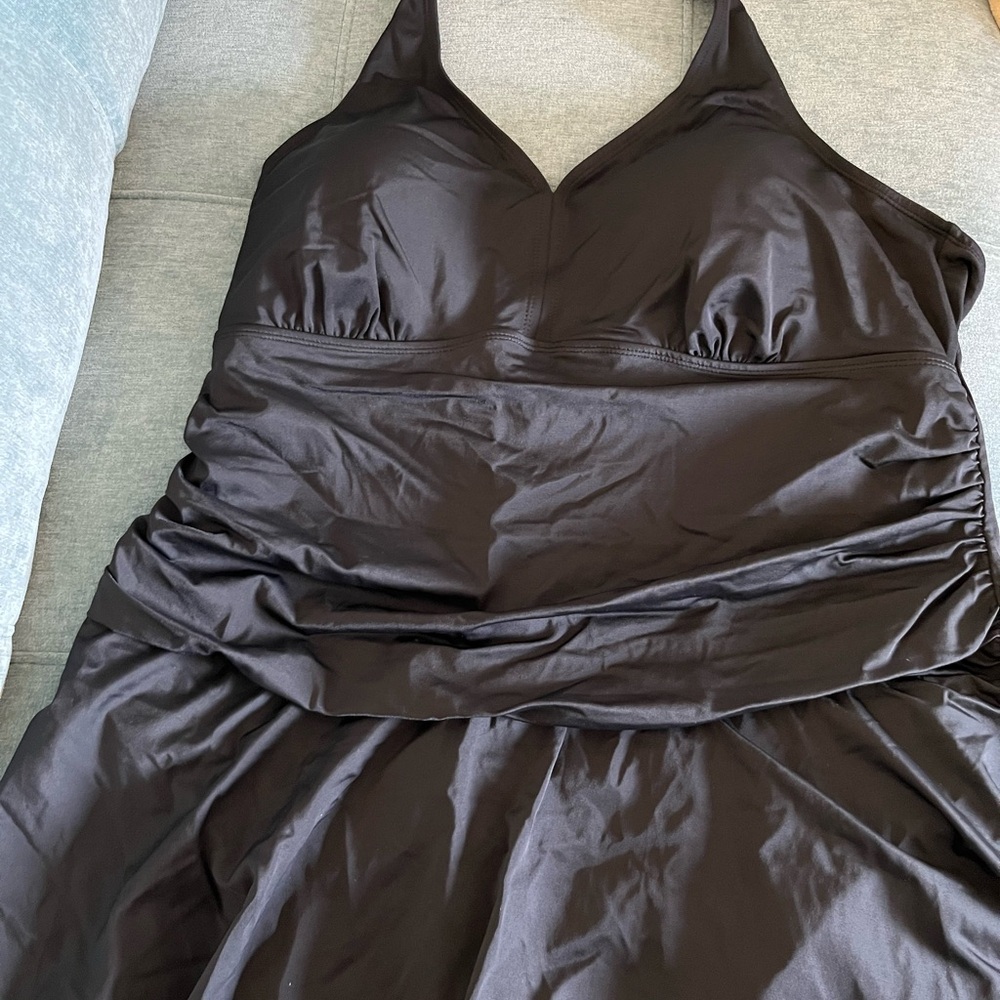 Terra & Sky Black One Piece Swimsuit with Elegant Ruching